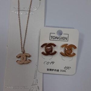 Сережки з медичного золота хьюпинг.