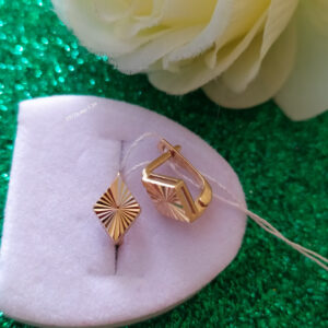 Золоті дитячі сережки 585 проби