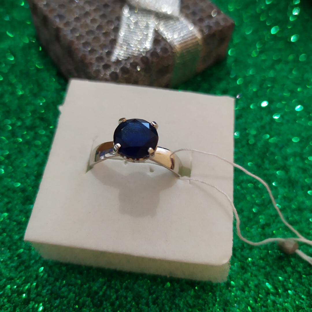 Кільце срібне з фианитом