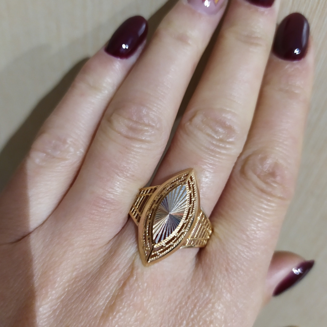 Золоте кільце маркіз з алмазною гранню - Зображення 3