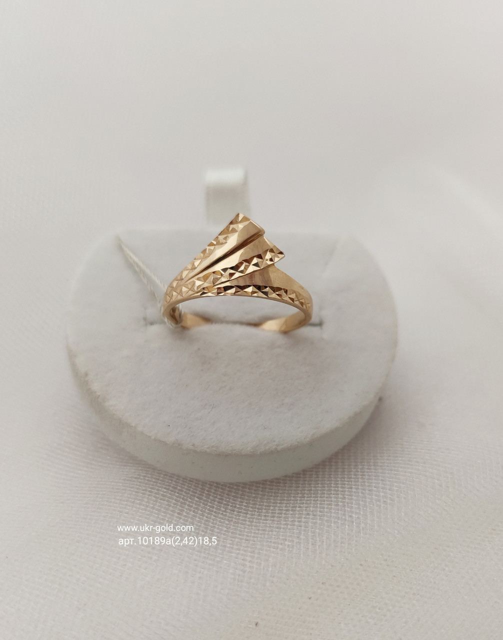 Жіночі каблучки золото 585пробы