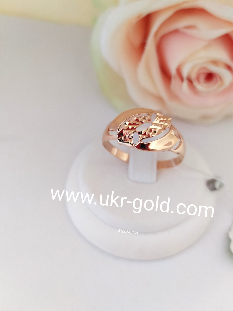 Золоте кільце з алмазною гранню Золоте кільце без вставок Золоте кільце недорого