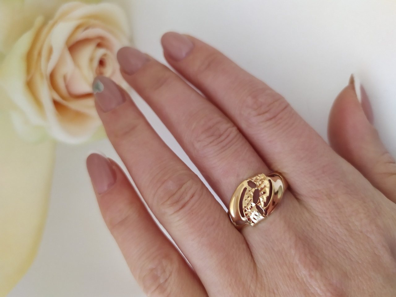 Золоте кільце з алмазною гранню Золоте кільце без вставок Золоте кільце недорого - Зображення 2