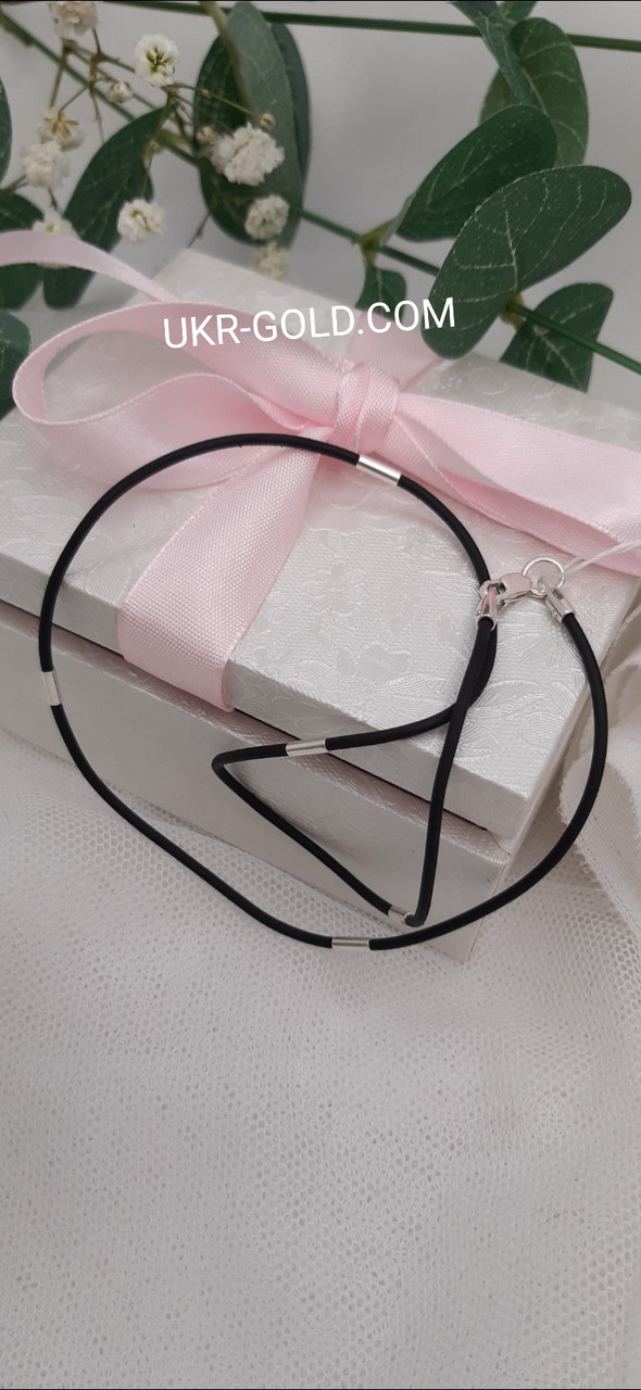 Срібний каучук зі вставками 925 проби.