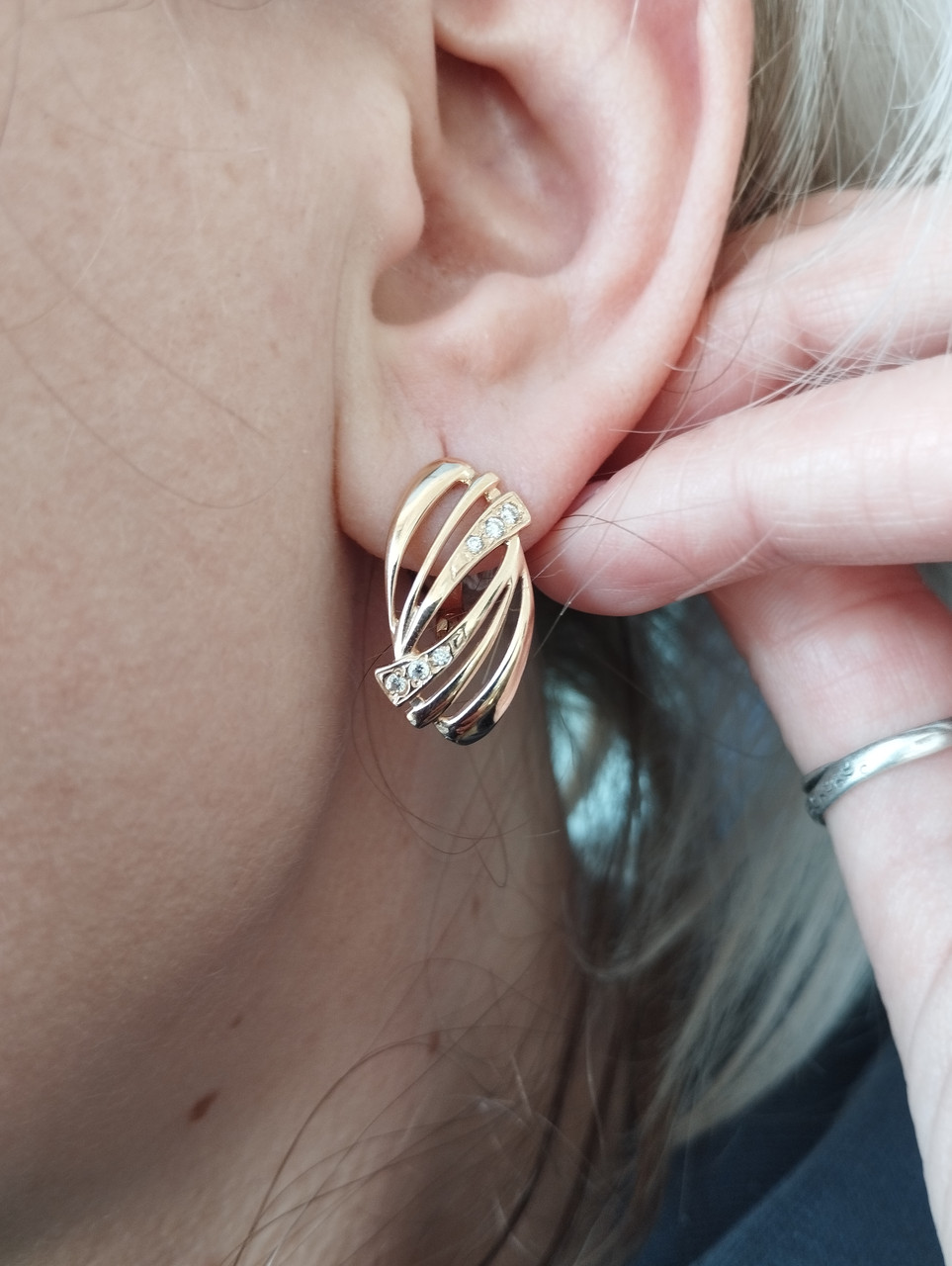 Золоті сережки з цирконієм, золоті сережки з червоного золота - Зображення 3