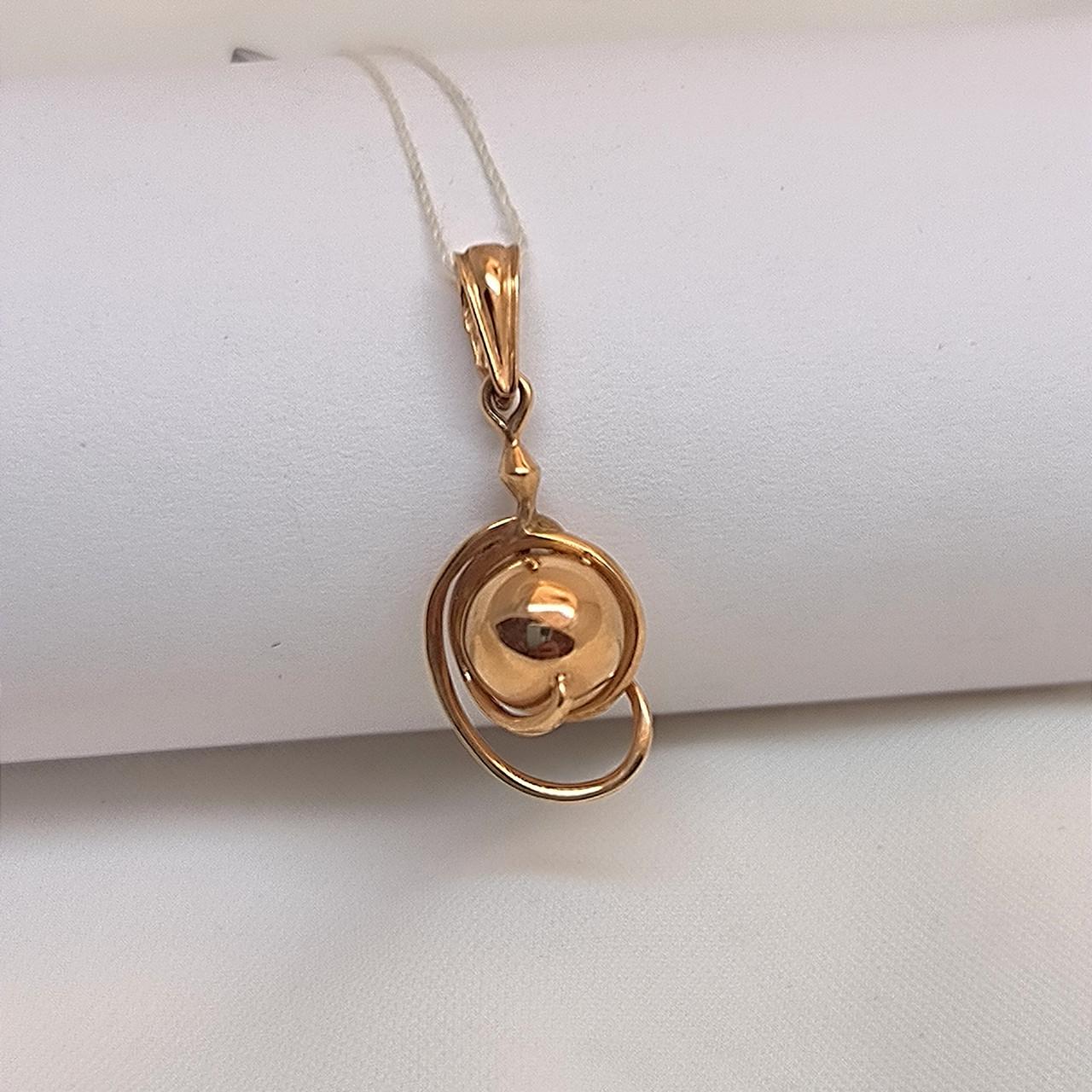 Золотий кулон 585 проби.