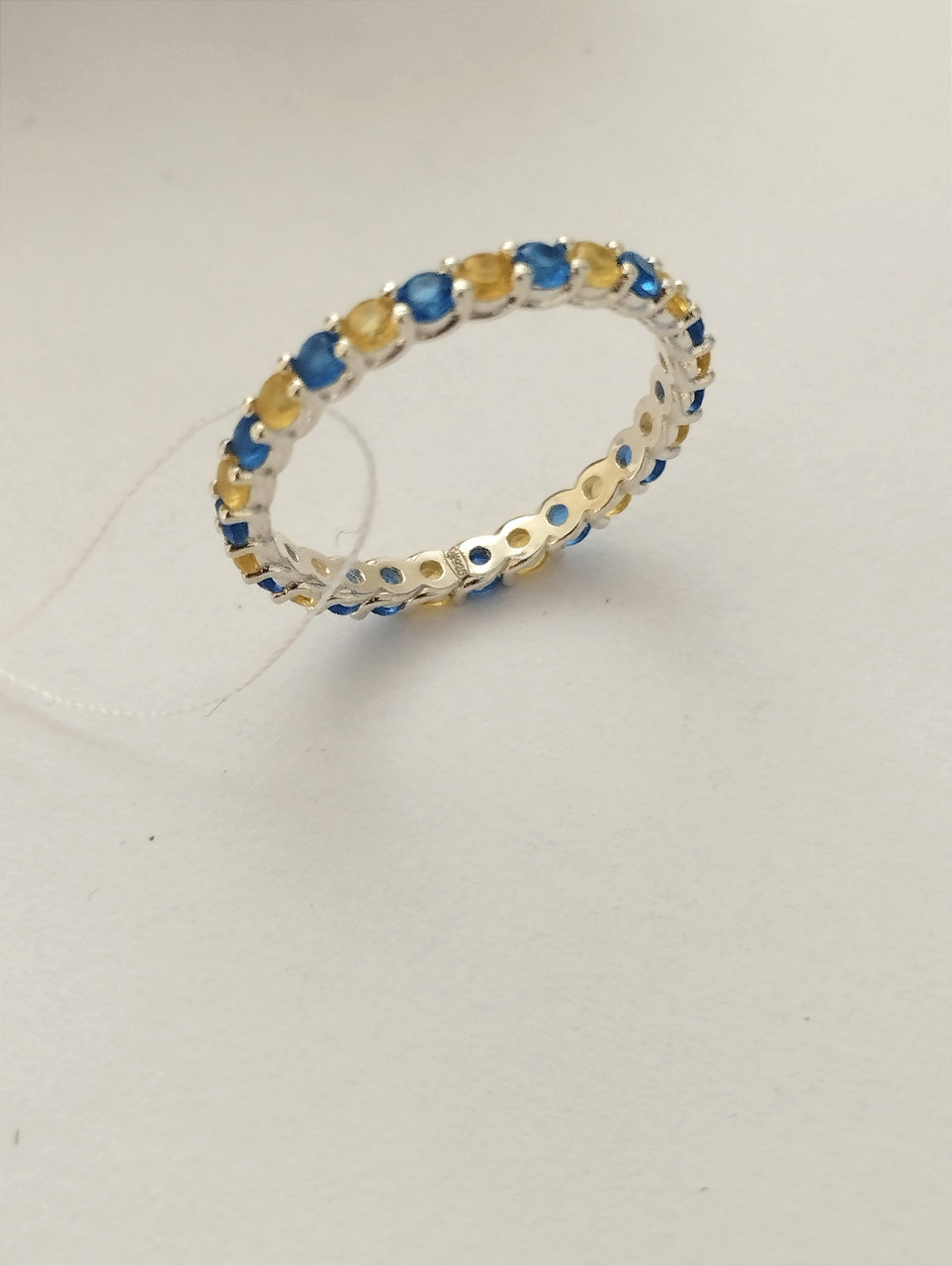 Срібна каблучка з жовто-блакитним цирконієм патріотичні прикраси - Зображення 4