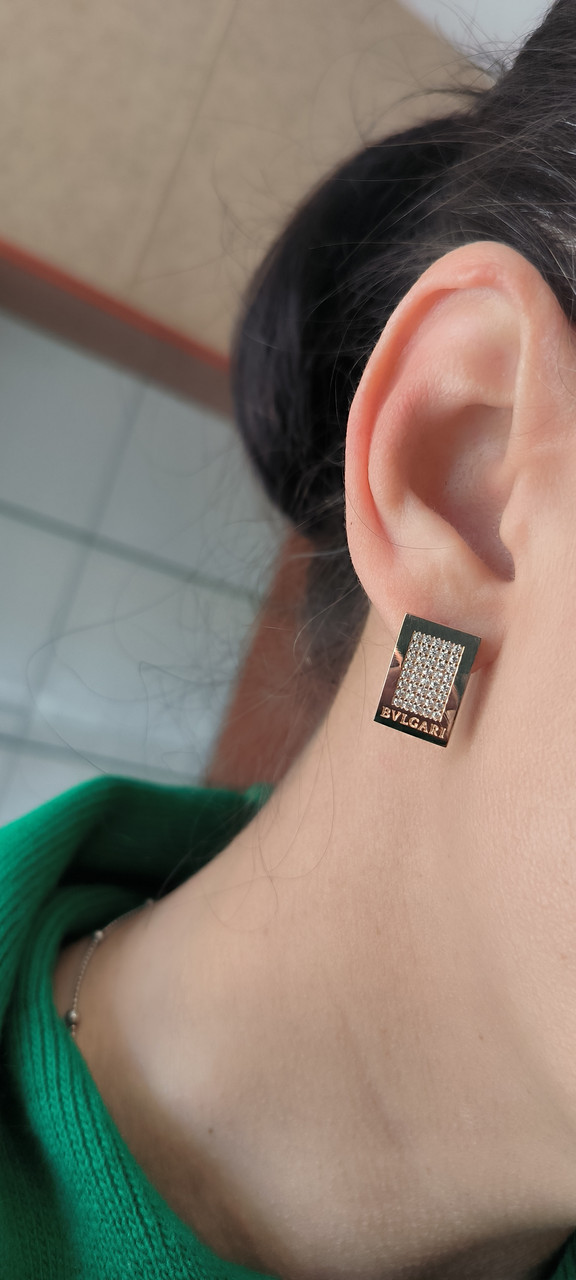 Золоті сережки в червоному золоті 585 проби на англійськомку замку з вставкою цирконію - Зображення 5