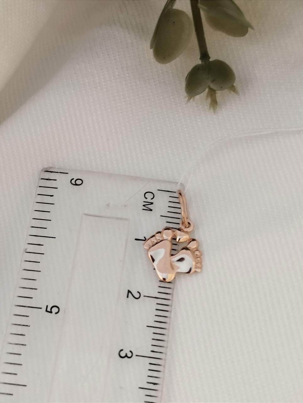 Золотий кулон ніжки - Зображення 2