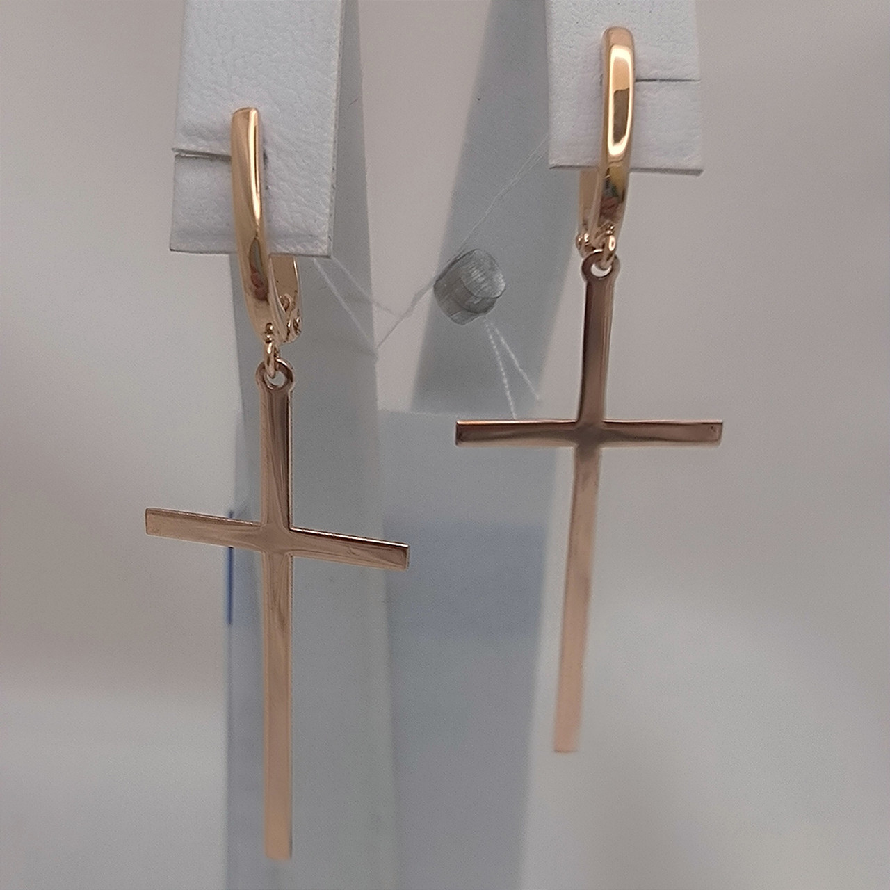 Золоті сережки хрестики в червоному золоті на англійському