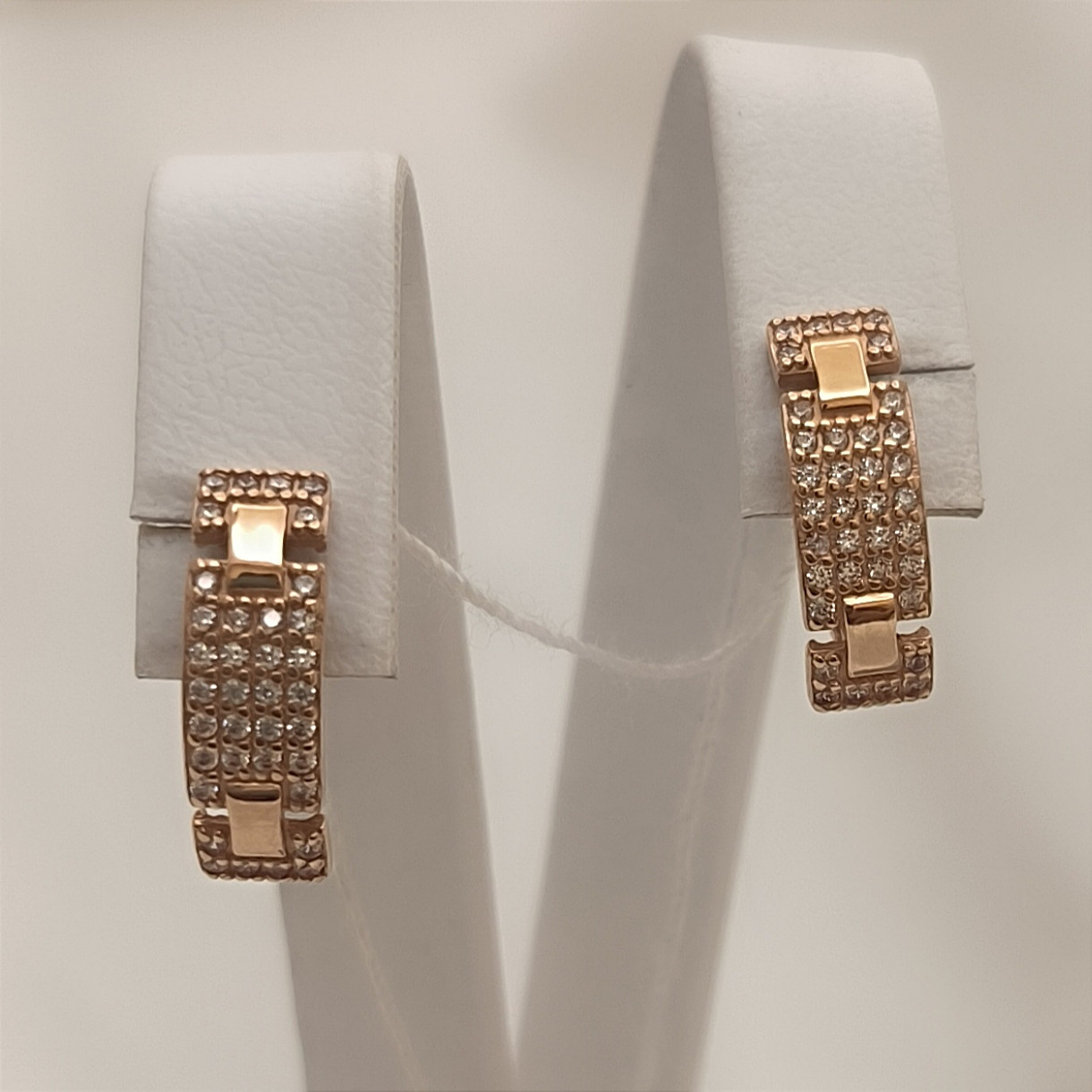 Золоті сережки в червоному золоті на англійському замку 585 проби