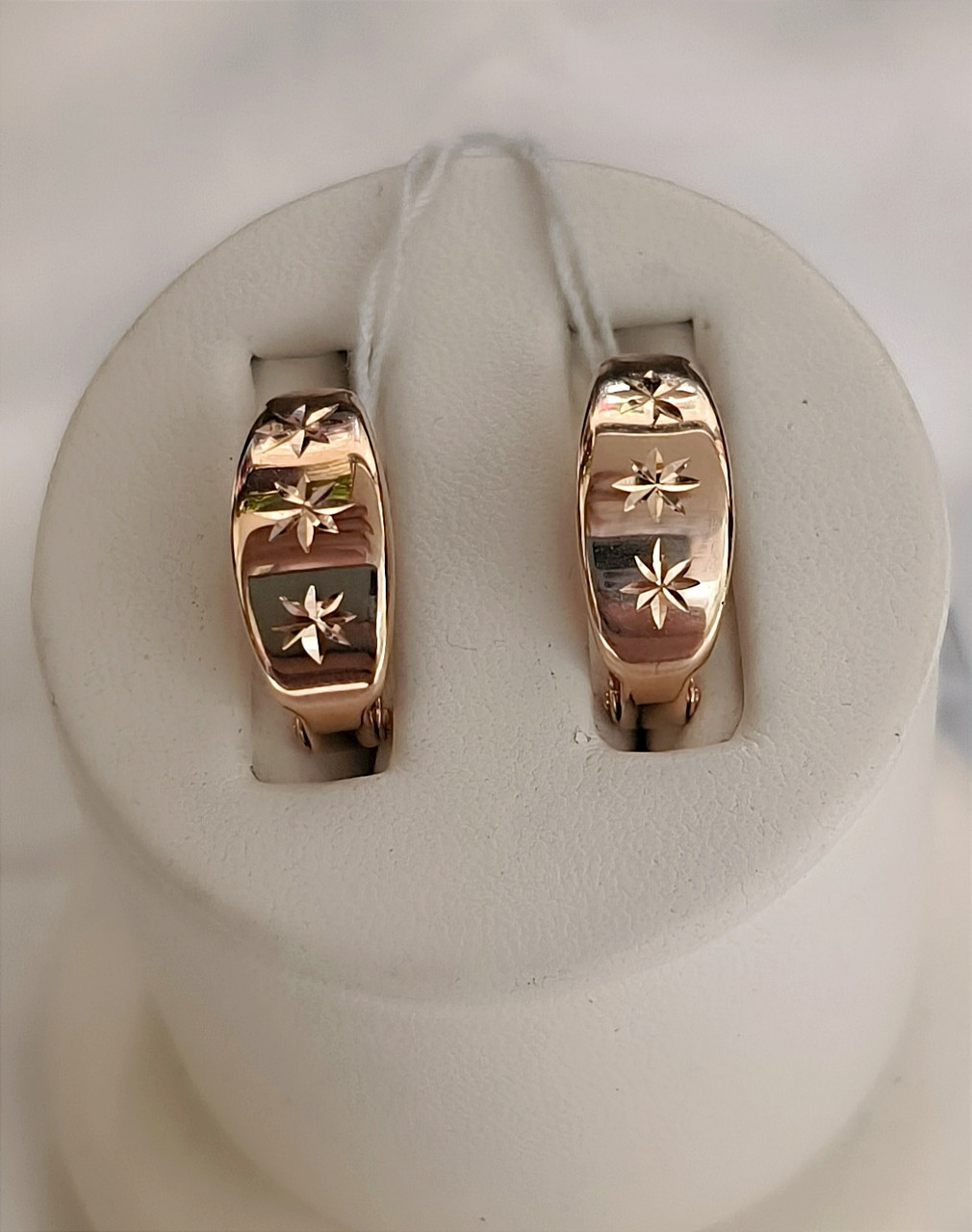 Золоті сережки в червоному золоті 585 проби