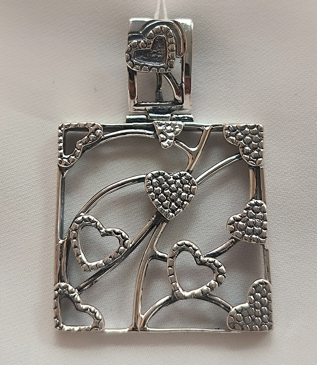 Срібний чорний кулон