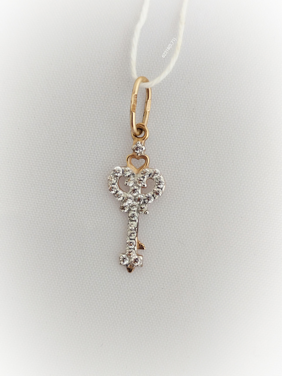 Золота підвіска у вигляді ключика 585 проби