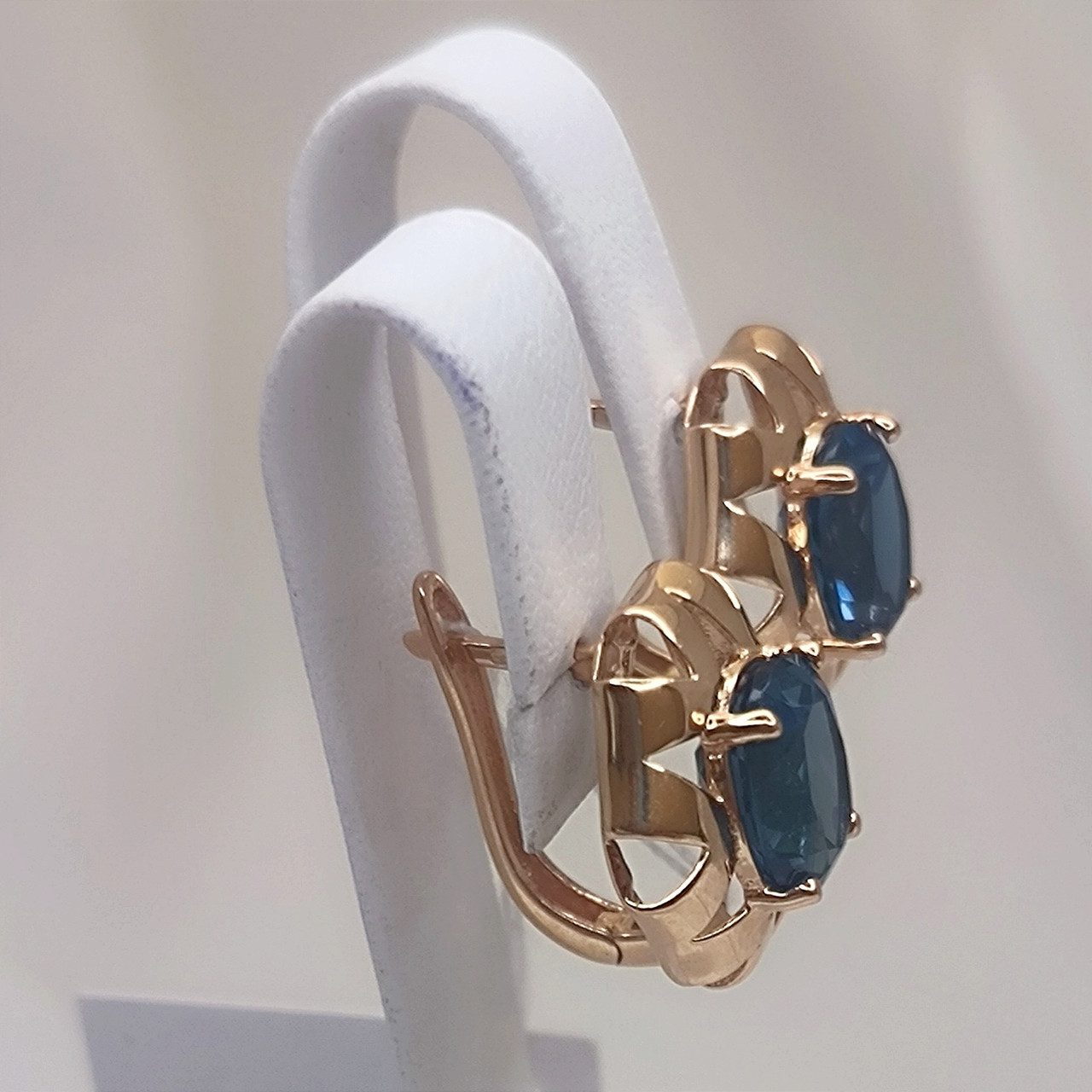 Золоті сережки з блакитним каменем - Зображення 4