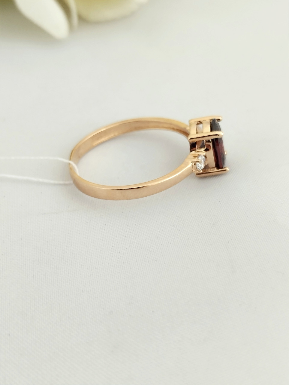Золоте кільце з гранатом і цирконієм - Зображення 2