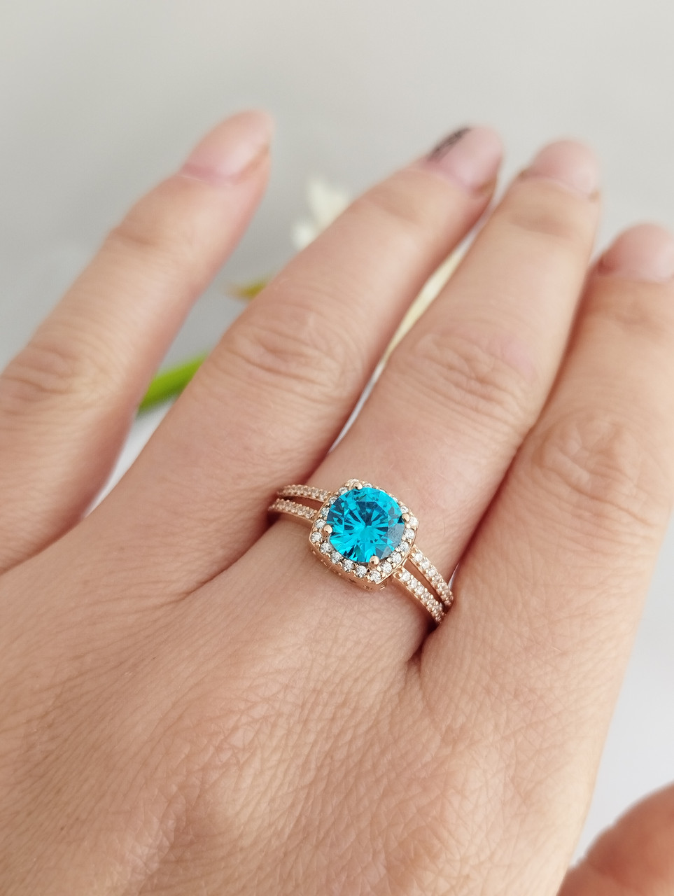 Золоте кільце з блакитним цирконієм - Зображення 2