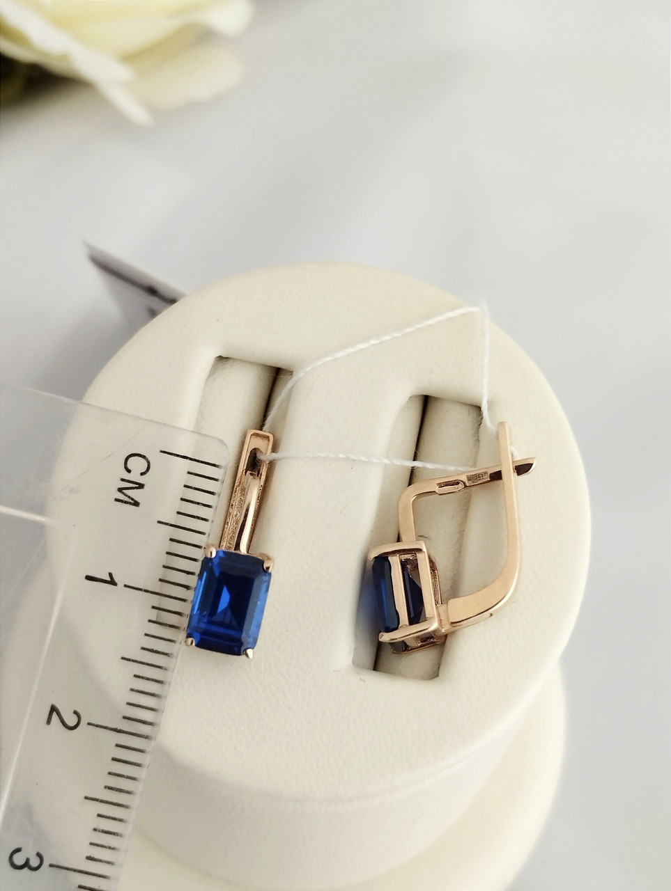 Золоті сережки з цирконієм синього кольору - Зображення 2