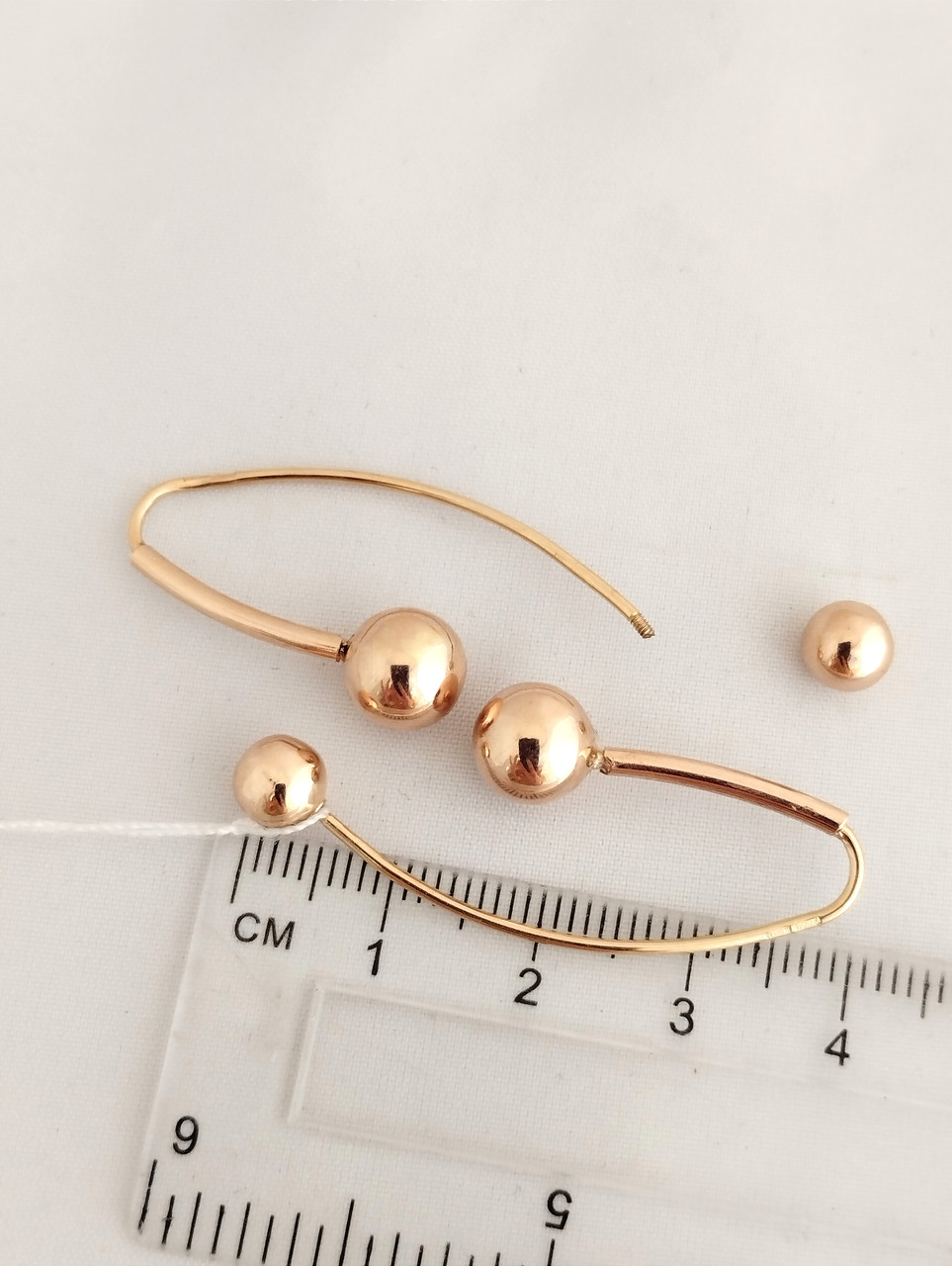 Золоті сережки з кулями - Зображення 3