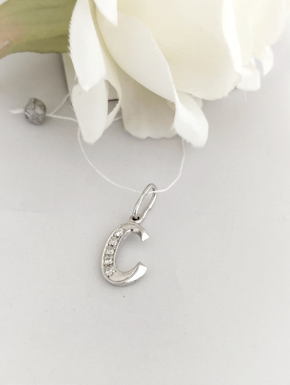 Срібний кулон буква С