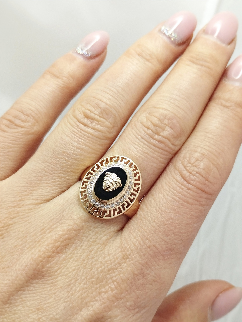 Золоте кільце з цирконієм та емаллю Ukr-Gold - Зображення 4