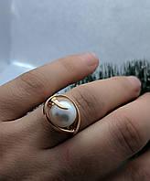 Золота жіноча каблучка 585 проби з перлиною - Зображення 2