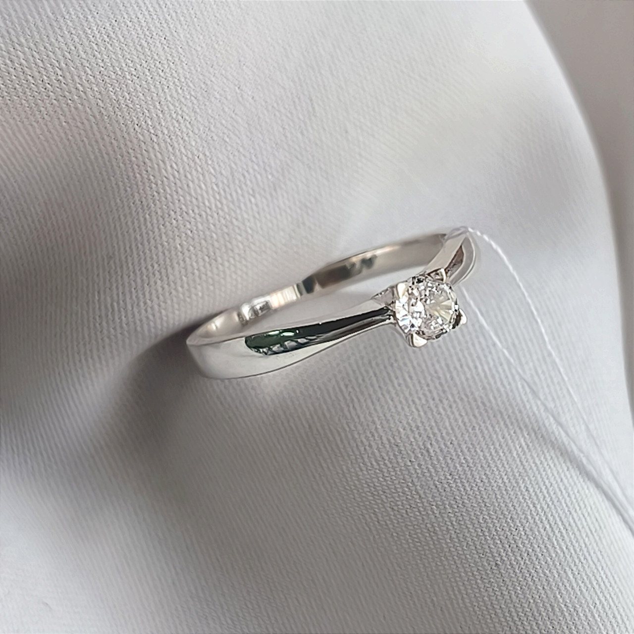 Срібне кільце з цирконієм 925 проби