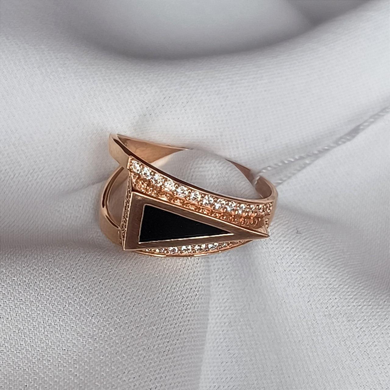 Золоте кільце в червоному золоті зі вставкою агата та цирконію - Зображення 5