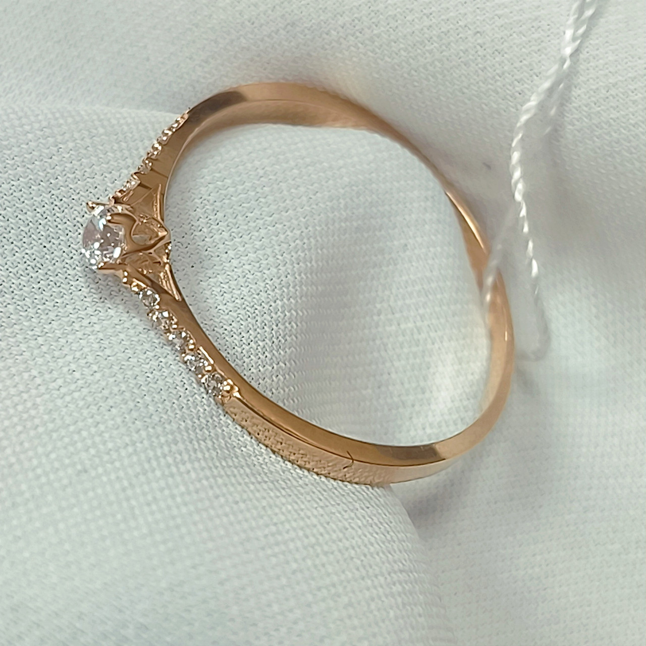 Золоте кільце з камінчиками 585 проби - Зображення 3