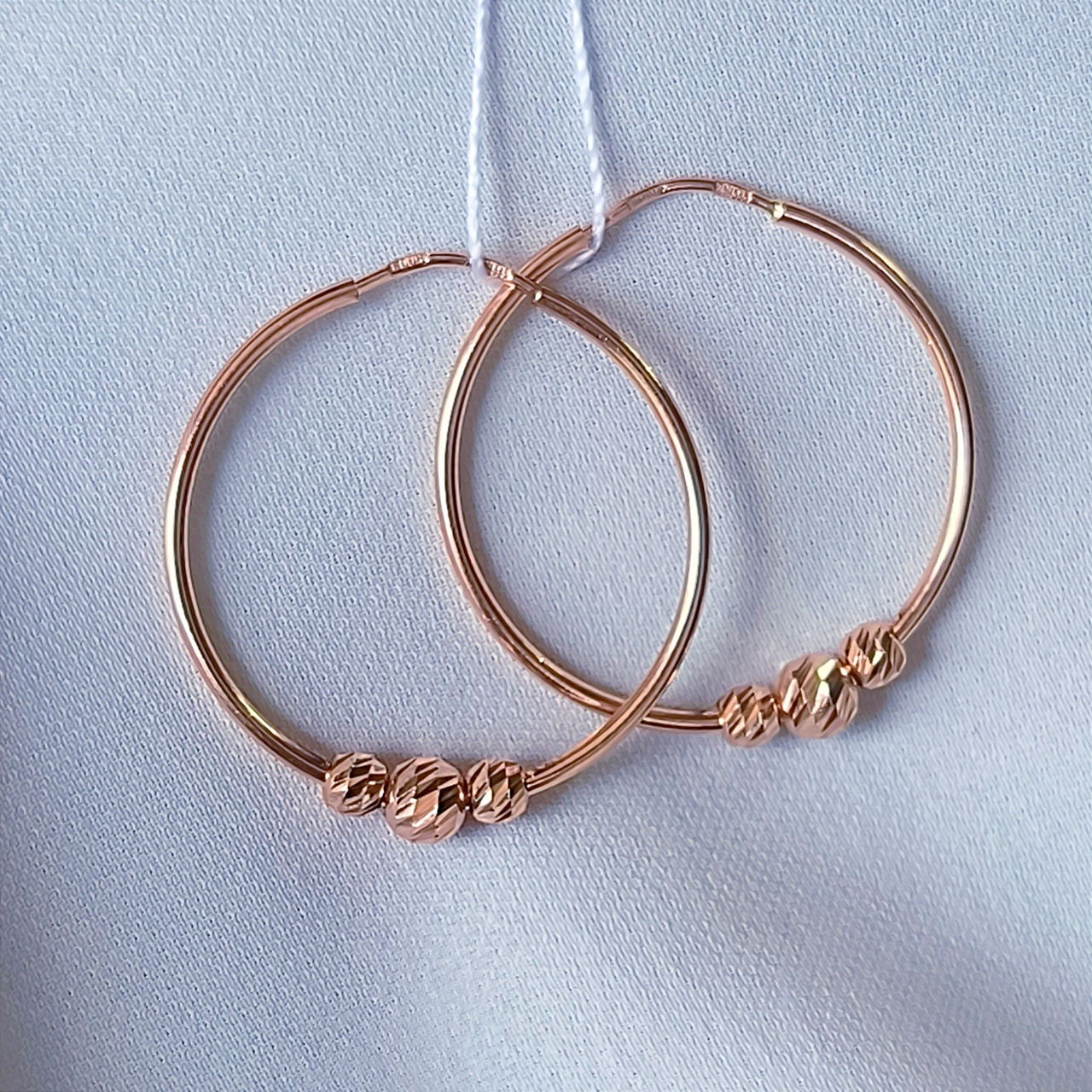 Золоті сережки кільцями з червоного золота з шариками, серьги кольца с шариками