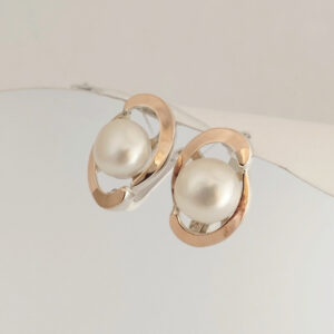 6086437790_serebryanye-sergi-s.jpg Срібні сережки із золотими пластинами з перлами Ukr-gold