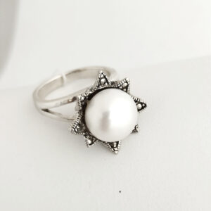 Срібне кільце з перлами Ukr-gold