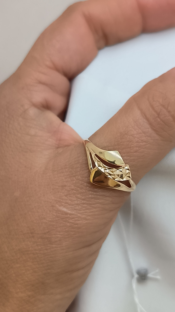 Золота каблучка без камінь, золоте кільце з червоного золота з алмазною гранню - Зображення 5