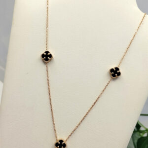 Золоте кольє конюшина