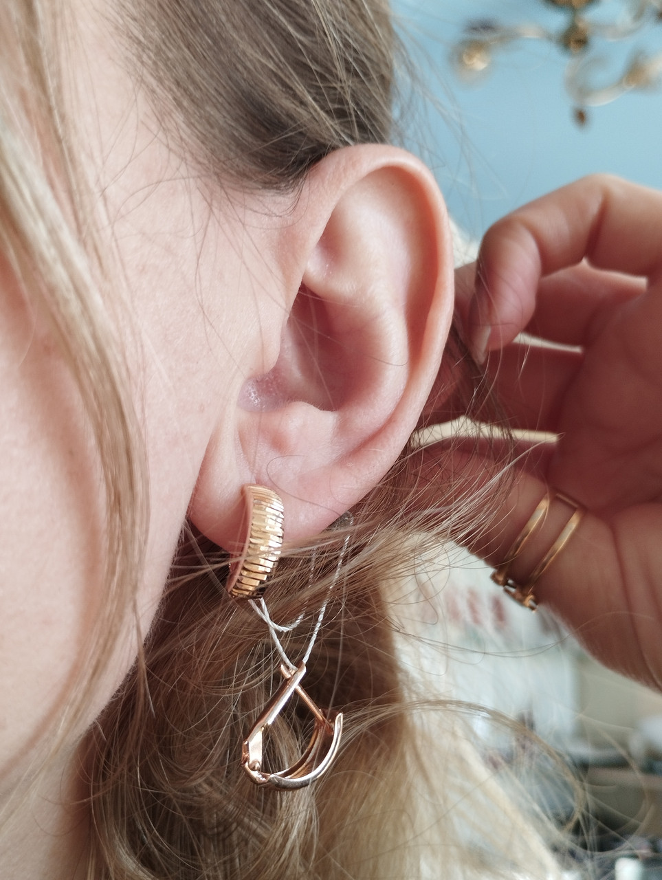 Золоті сережки без вставок - Зображення 4