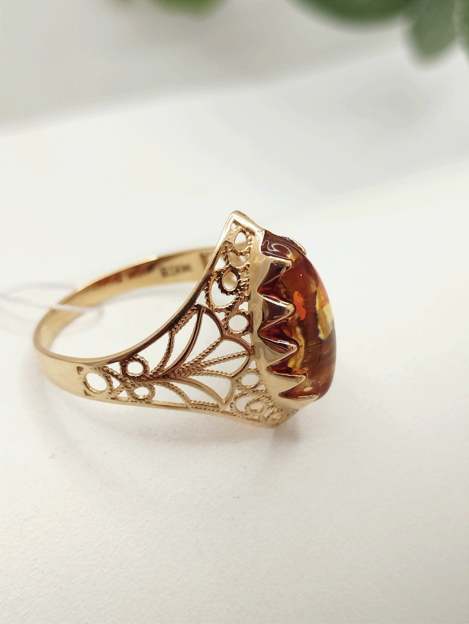 Золоте кільце з бурштином - Зображення 2