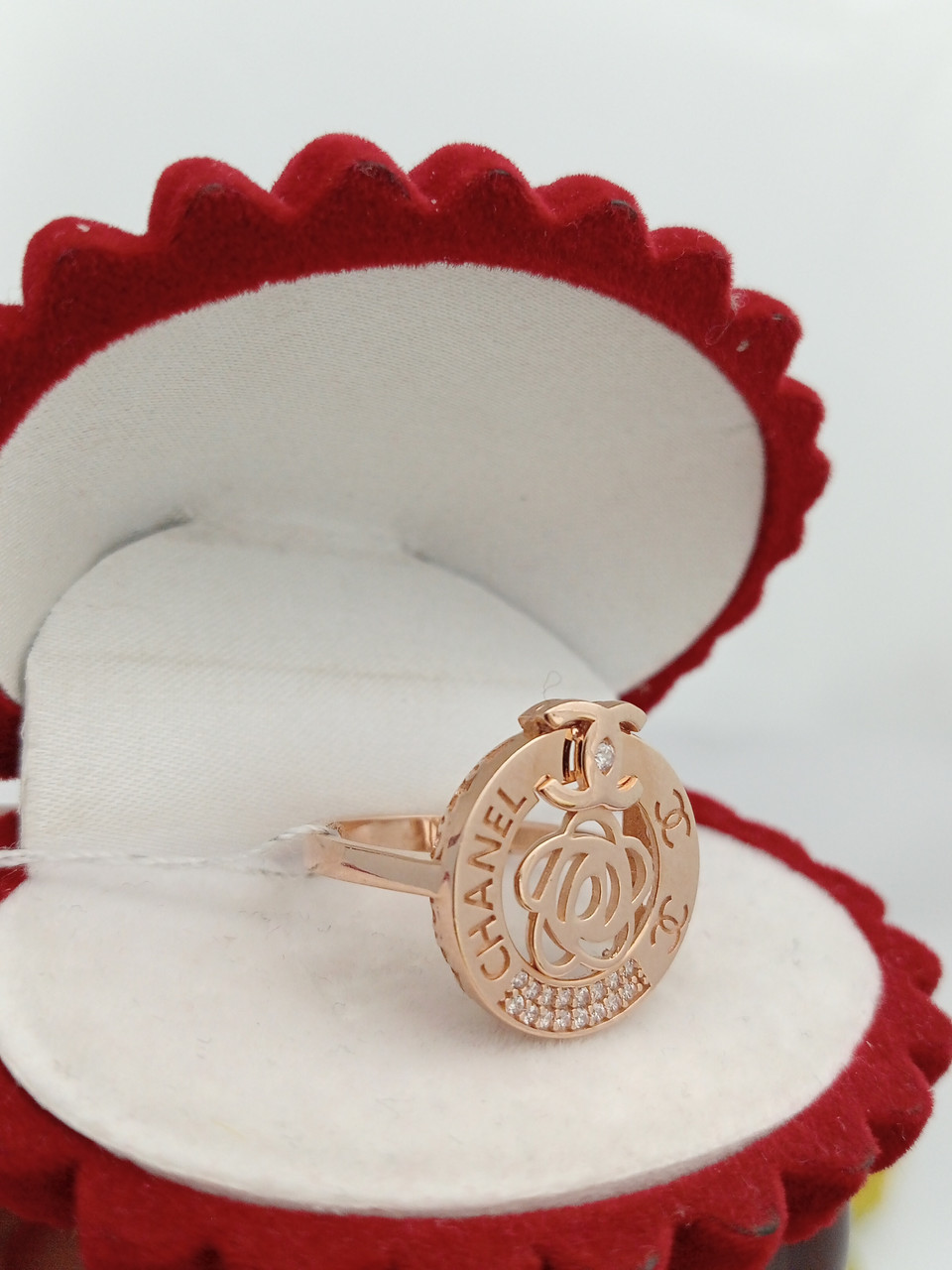 Золоте кільце шанель