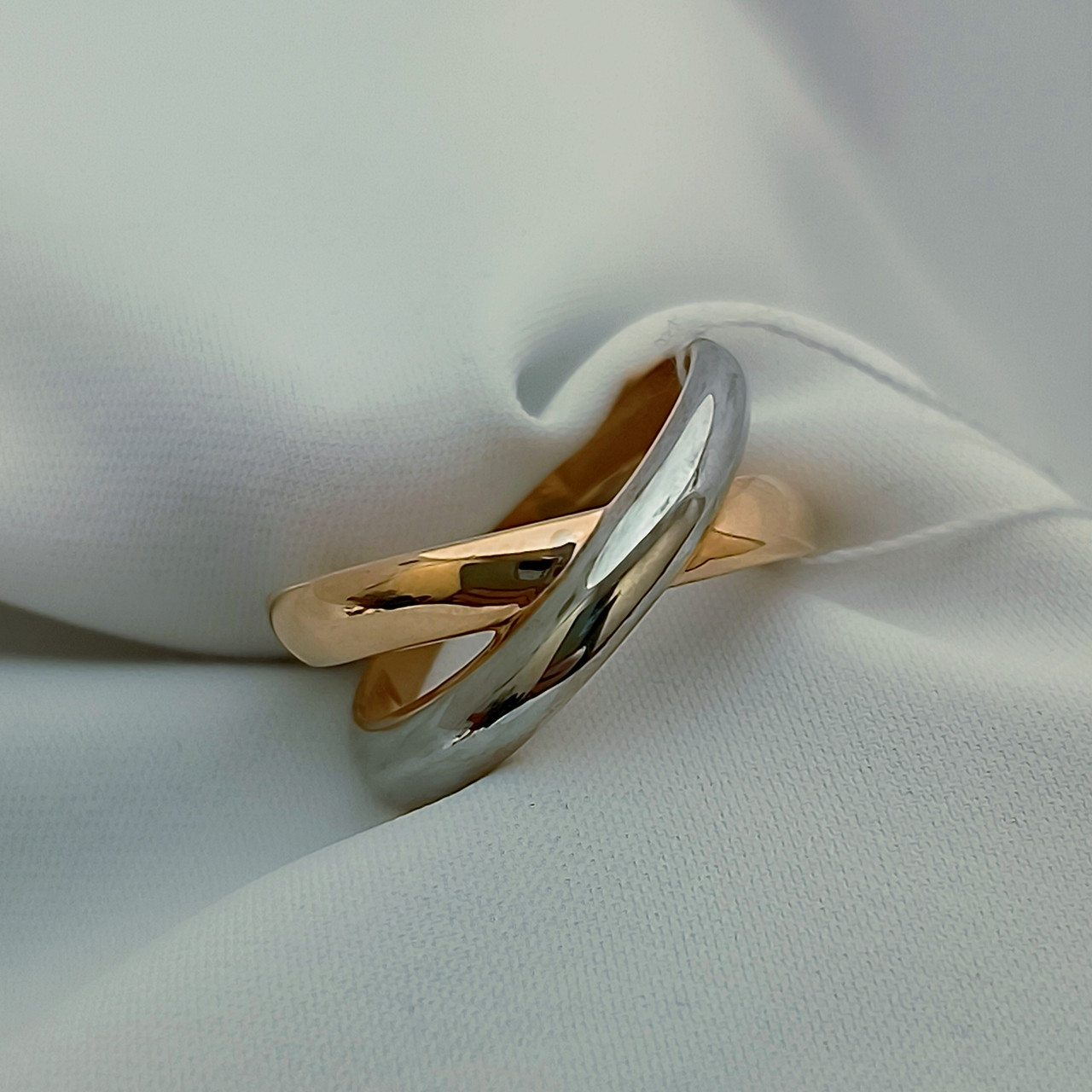 Кільце з алмазними гранями