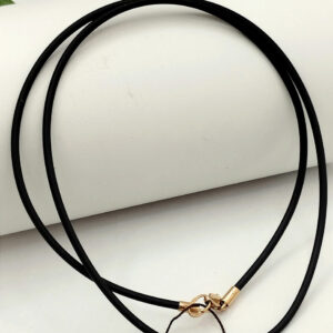 6561441099_zolotaya-tsepochka-kauchukovyj.jpg Золотий ланцюжок каучуковий шнурок із золотим замком