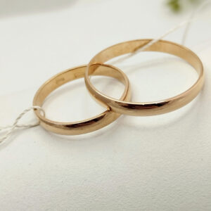 Обручку з червоного золота